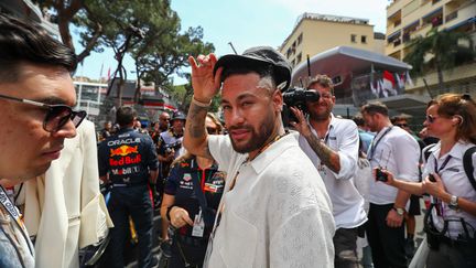 La star du PSG, Neymar, à l'occasion du Grand Prix de Monaco de F1, le 25 mai 2023. (ALESSIO DE MARCOO / SIPA)