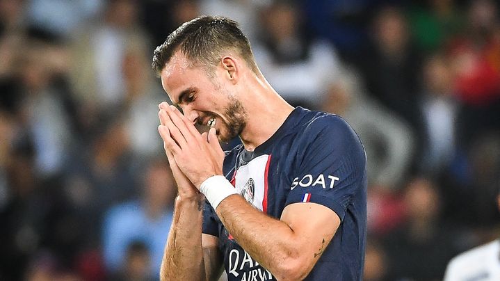 Fabian Ruiz avec le PSG face à Marseille en Ligue 1 le 16 octobre 2022, au Parc des Princes. (MATTHIEU MIRVILLE / AFP)