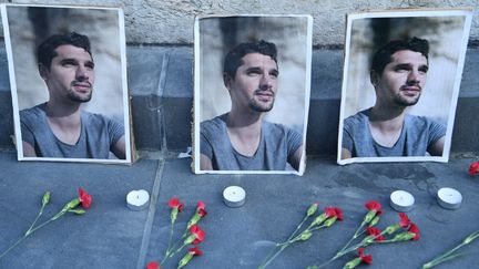 Un mémorial pour le journaliste français Frédéric Leclerc-Imhoff, tué en Ukraine, situé sur la place de la République à Paris, le 1er juin 2022. (BERTRAND GUAY / AFP)