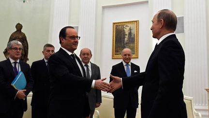 &nbsp; (François Hollande à son arrivée au Kremlin ce jeudi. © Maxppp)