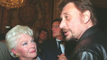 Les personnalités rendent hommage à Johnny Hallyday