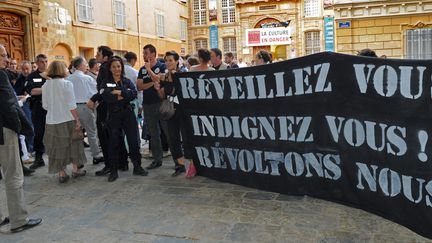 Des intermittents du spectacle manifestent à Aix-en-Provence le 3 juillet.
 (Boris Horvat/AFP)