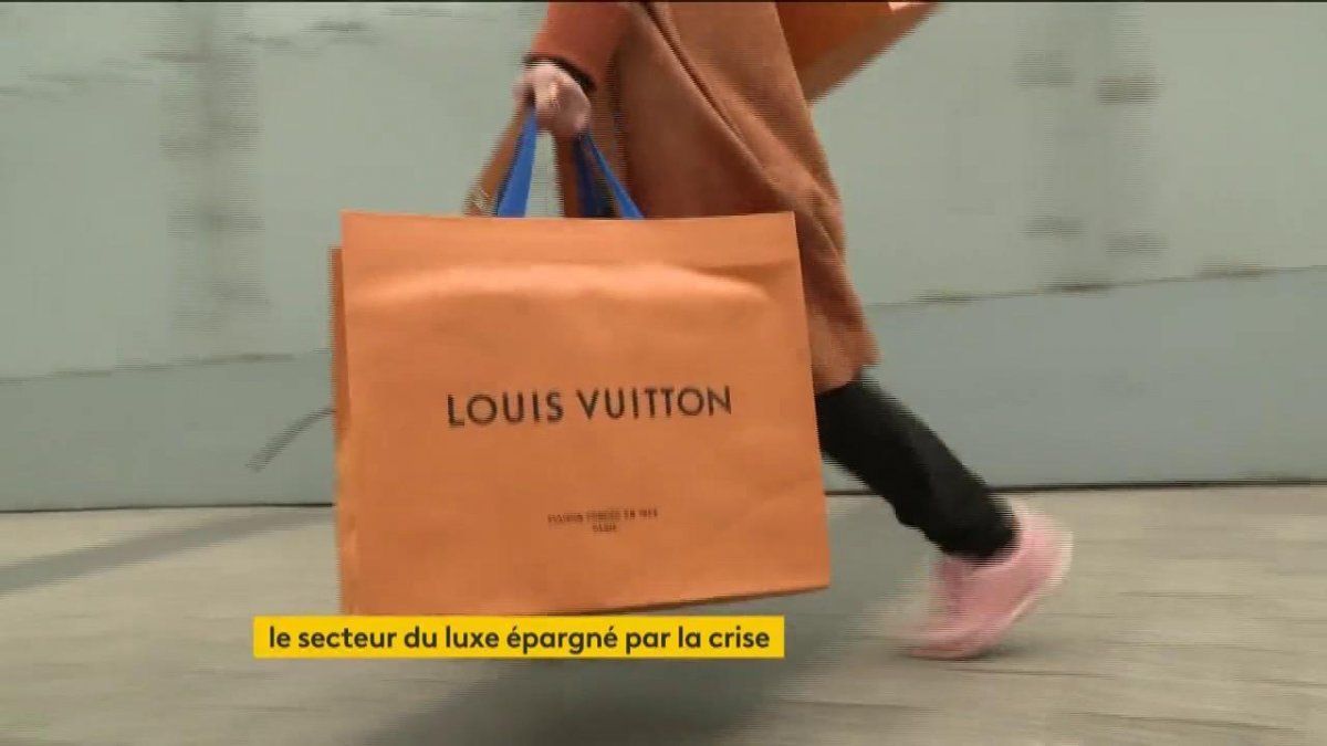 Crise para quem? Louis Vuitton e Dior têm vendas acima do esperado