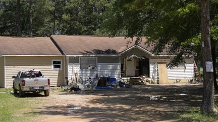 Les faits se sont déroulés le 28 avril 2023 dans cette maison de Cleveland, au Texas (Etats-Unis). (DAVID J. PHILLIP / AP / SIPA)