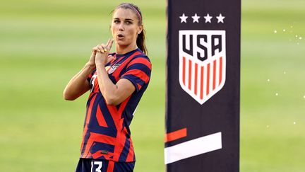 La joueuse Alex Morgan, cadre de l'équipe américaine de football,&nbsp;le 5 juillet 2021 lors d'un match entre les Etats-Unis et le Mexique. (ELSA / GETTY IMAGES NORTH AMERICA / AFP)