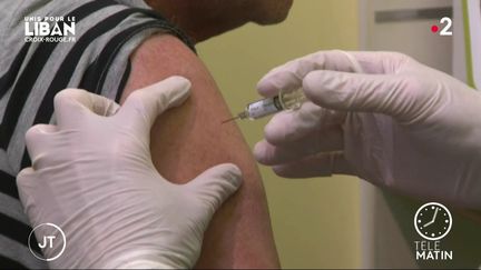 Des médecins plaident pour une plus forte vaccination contre la grippe. (France 2)