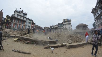 Des immeubles effondr&eacute;s &agrave; Katmandou (N&eacute;pal), le 26 avril 2015. (BIKASH KHADGE / CITIZENSIDE.COM / AFP)