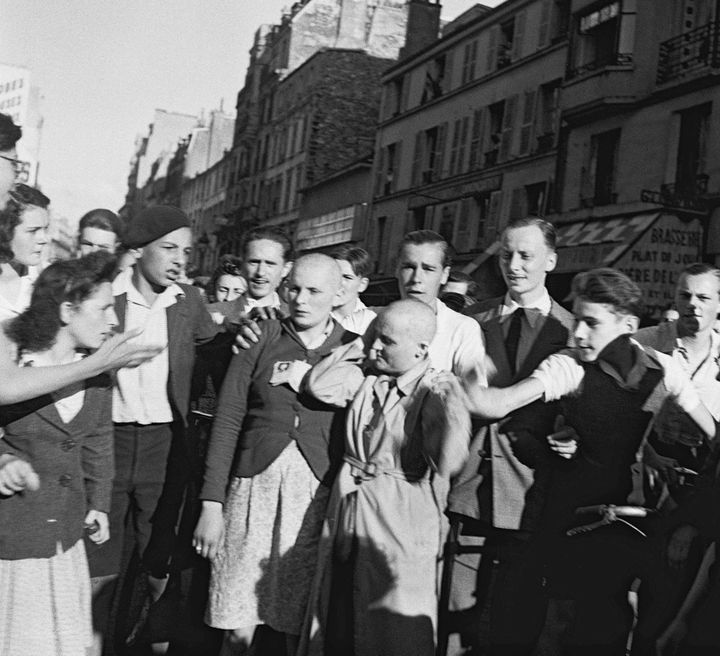 Le Théâtre De Rue Ravive Le Drame Des Femmes Tondues De La Libération 0036