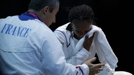 Laura Flessel, inconsolable auprès de son coach