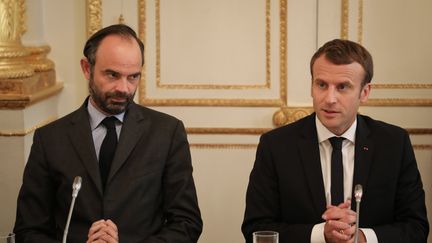 A l'heure du passage à la loi antiterroriste, le Premier ministre, Edouard Philippe et le président de la République Emmanuel Macron veulent rassurer. (MAXPPP)