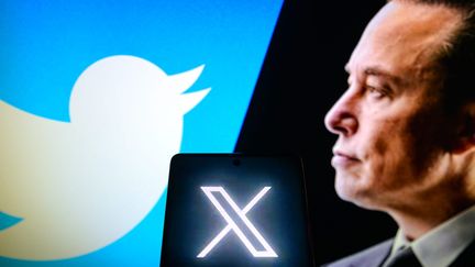 Lundi 24 juillet 2023, Elon Musk décidait de renommer Twitter en "X" et de changer son logo. Photo d'illustration. (SAURABH SIROHIYA / MAXPPP)