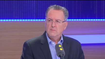 Richard Ferrand, secrétaire général du mouvement En Marche! et député PS du Finistère, invité du 8h30 politique le samedi 5 novembre 2016. (FRANCEINFO)