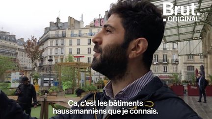 Syrien, Emad a fui son pays en guerre. Après un voyage de trois ans, il est arrivé à Paris en 2015. Son premier jour en France, voilà comment il l'a vécu.