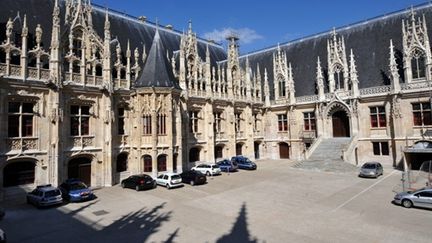 La cour du Palais de justice de Rouen (AFP - ROBERT FRANCOIS)