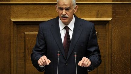 Le Premier ministre grec george Ppandreou devant le Parlement le 4 novembre 2011 (LOUISA GOULIAMAKI/AFP)