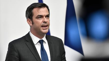 Olivier Véran s'exprime en conférence de presse, le 5 novembre 2020, à Paris. (STEPHANE DE SAKUTIN / AFP)