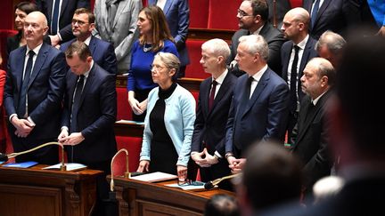 La Première ministre Elisabeth Borne et son gouvernement, à l'Assemblée nationale, lundi 20 mars, avant le passage au vote de deux motions de censure contre l'exécutif. (BERTRAND GUAY / AFP)