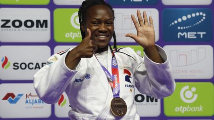 Sixème titre de championne du monde pour la judokate Clarisse Agbégnénou aux championnats du monde de Judo à Doha le 10 mai 2023 (KARIM JAAFAR / AFP)