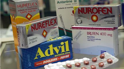 &nbsp; (Prendre de l'ibuprofène à haute dose augmente les risques cardiovasculaires © MaxPPP)