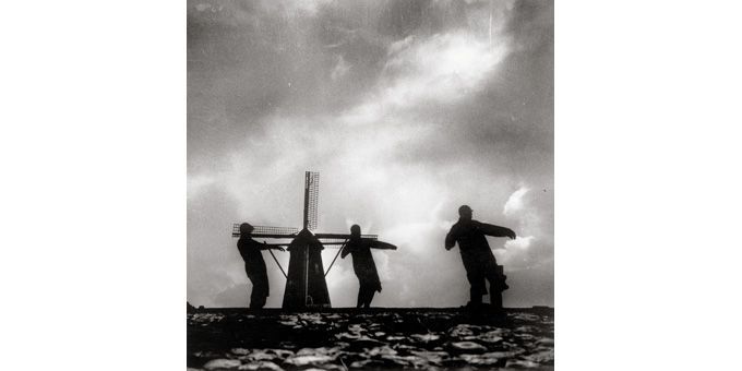 John Fernhout, Anneke van der Feer et Joris Ivens, Westkapelle, Zeeland, Pays-Bas, 1933
 (Eva Besnyö / Maria Austria Instituut, Amsterdam)