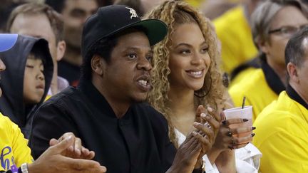 Le producteur Jay-Z au coeur d'une polémique : sa société de streming Tidal aurait manipulé le nombre d'écoutes d'albums de son épouse Beyoncé et du chanteur Kanye West. 
 ( Marcio Jose Sanchez/AP/SIPA)