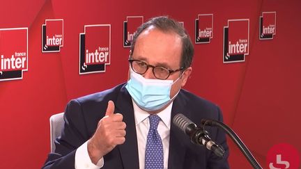 François Hollande sur France Inter le 13 novembre 2020. (FRANCEINTER / RADIOFRANCE)