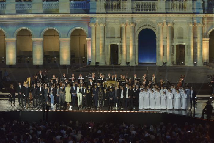 Les artistes au rendez-vous du concert-hommage à Notre-Dame, aux Invalides à Paris, le 20 avril 2019 (BERNARD BARBEREAU / FRANCE TV)