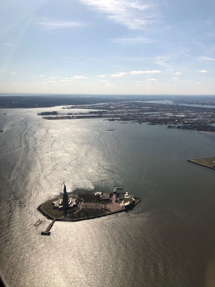 New York sous le Covid:&nbsp;la Statue de la iberté désertée&nbsp; (Delestrade)