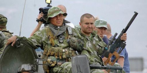 Militaires russes en Géorgie le 14 août 2008. (AFP - Stefan Korshak)