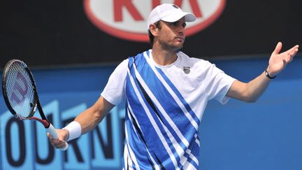 L'Américain Mardy Fish au service