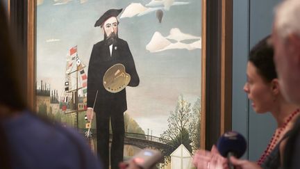 Un autoportrait d'Henri Rousseau exposé à Prague, en République tchèque, en septembre 2016. (Photo d'illustration) (MICHAEL HEITMANN / DPA)