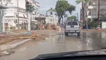 Le mauvais temps a frappé une grande partie de la Grèce et a provoqué des inondations sur plusieurs îles. (France 2)