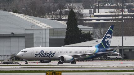 An Alaska Airlines Boeing 737 MAX 9 at Portland Airport, Oregon, January 9, 2024. (MATHIEU LEWIS-ROLLAND / GETTY IMAGES NORTH AMERICA / AFP)