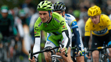 &nbsp; (Le coureur italien Ivan Basso quitte le Tour après avoir appris qu'il souffre d'un cancer des testicules © Maxppp)