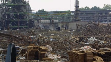 Vue prise le 21 septembre 2001, de l'usine AZF dans la banlieue sud de Toulouse. (© AFP / Pascal Pavani)