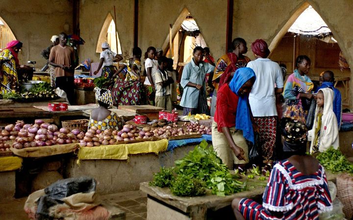 Le marché couvert de Dori, au Burkina Faso (Sahel)  (PHILIPPE ROY / Aurimages)