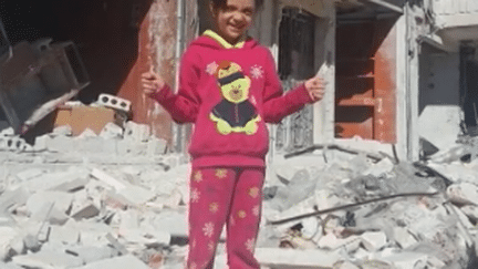 Syrie : une petite fille vit sous les bombes