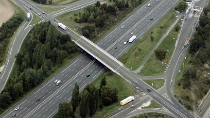 L'autoroute A10 pr&egrave;s du p&eacute;age de Saint-Arnoult, dans les Yvelines.&nbsp; (JOEL SAGET / AFP)