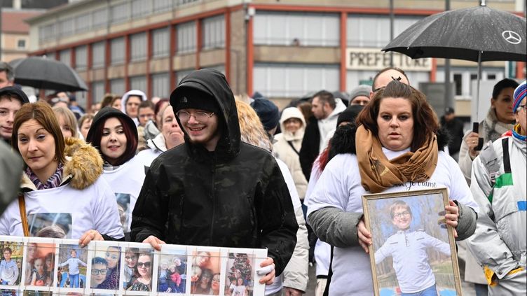 A white march in memory of Lucas, February 5, 2023 in Epinal (Vosges).  (JEAN-CHRISTOPHE VERHAEGEN / AFP)