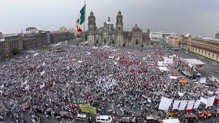 Manifestation pour des hausses de salaires à Mexico (en 2007). (ALFREDO ESTRELLA / AFP)