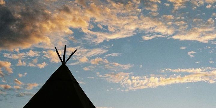 Un tipi au couchant à We Love Green 2011.
 (Pantheone)