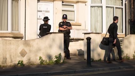 Des officiers de police dans les rues de Manchester (Royaume-Uni), le 24 mai 2017.&nbsp; (JONATHAN NICHOLSON / NURPHOTO / AFP)