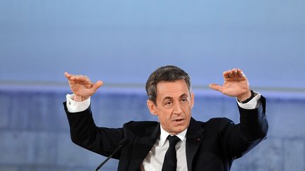 Nicolas Sarkozy n'a pas &eacute;cart&eacute; la possibilit&eacute; d'une loi Hadopi 3 contre les sites en streaming, le 18 novembre 2011, &agrave; Avignon (Vaucluse).&nbsp; (GERARD JULIEN / AFP)