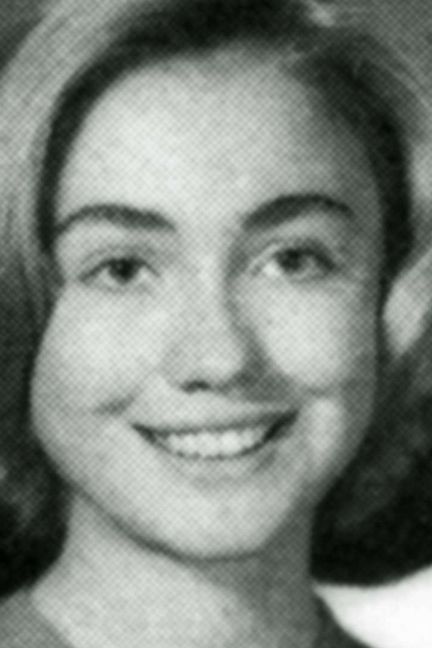 
Hillary Clinton pose pour son portrait de lycée, à Park Ridge (Etats-Unis), en 1965
 (SIPA)