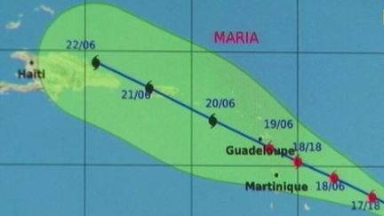 Une tempête tropicale, nommée Maria, a pris naissance, samedi 16 septembre 2017, à 2 000 kilomètres au sud-est des Antilles.&nbsp; (CAPTURE ECRAN FRANCEINFO)