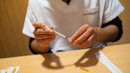 Vaccin contre le Covid-19 : une semaine décisive commence, le gouvernement souhaite tenir son objectif