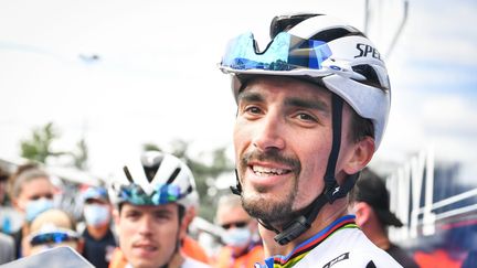 Julian Alaphilippe lors des championnats de France à Cholet (Maine-et-Loire), le 26 juin 2022. (PIERRICK DELOBELLE / MAXPPP)