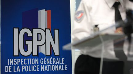 Le logo de l'Inspection générale de la police nationale, à Paris, le 13 juin 2019. (OLIVIER LEJEUNE / LE PARISIEN / MAXPPP)