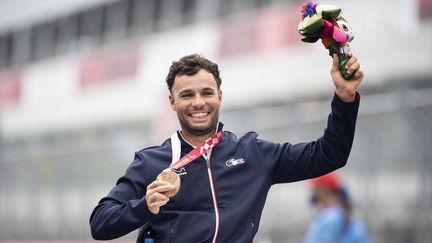 Champion paralympique de cyclisme sur route H2, Florian Jouanny est revenu sur son énorme performance. Parti en début de course, le Français a mené de bout en bout l'épreuve.