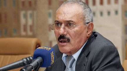 Ali Abdallah Saleh lors d'une conf&eacute;rence de presse le 7 d&eacute;cembre 2011 &agrave; Sanaa, au Y&eacute;men. (AFP)